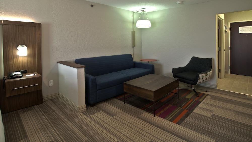Warrenton Holiday Inn Express & Suites Evansville North By Ihg מראה חיצוני תמונה