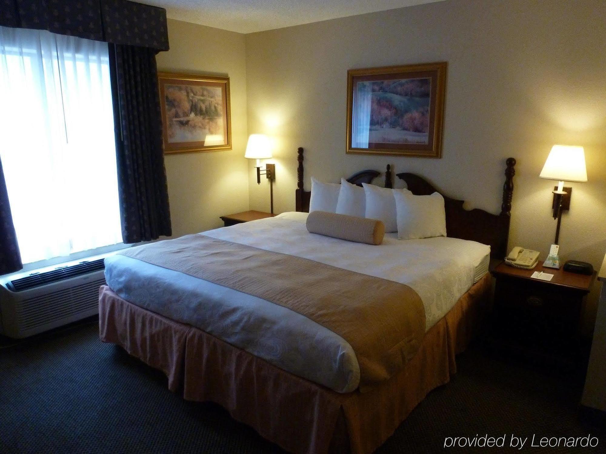 Warrenton Holiday Inn Express & Suites Evansville North By Ihg חדר תמונה