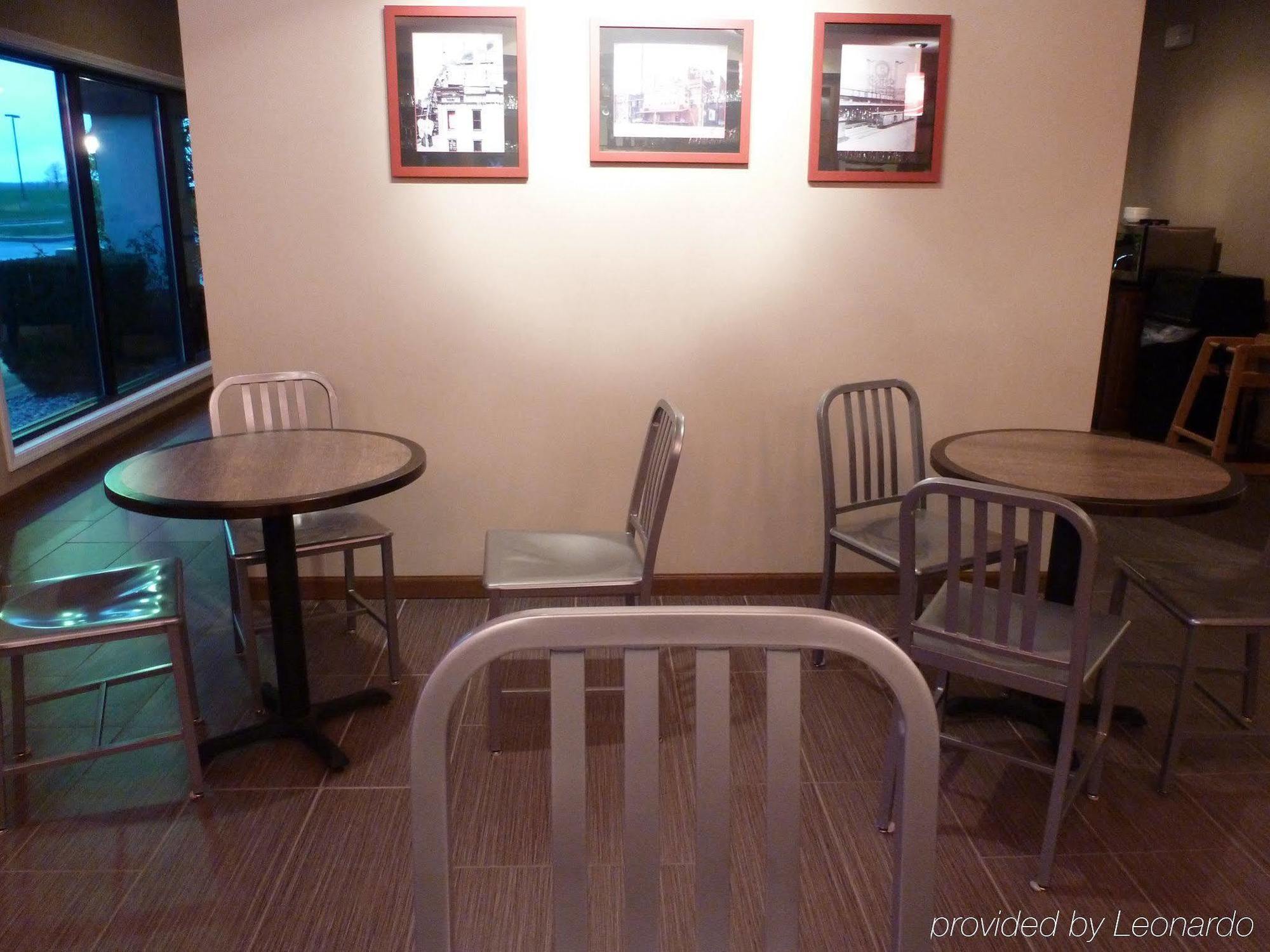 Warrenton Holiday Inn Express & Suites Evansville North By Ihg מסעדה תמונה